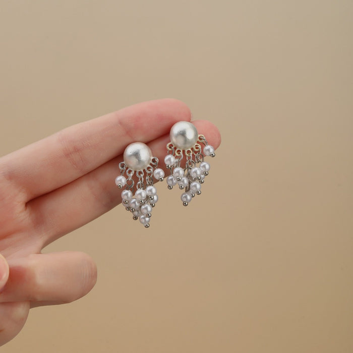 Elegant French Vintage Silver Alloy Pearl Flower Tassel Studs For Women Luxury Earrings