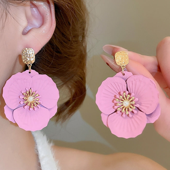 Sweet Floral Faux Pearl Drop Earrings With Silver Needle And Painted Flower Pendant