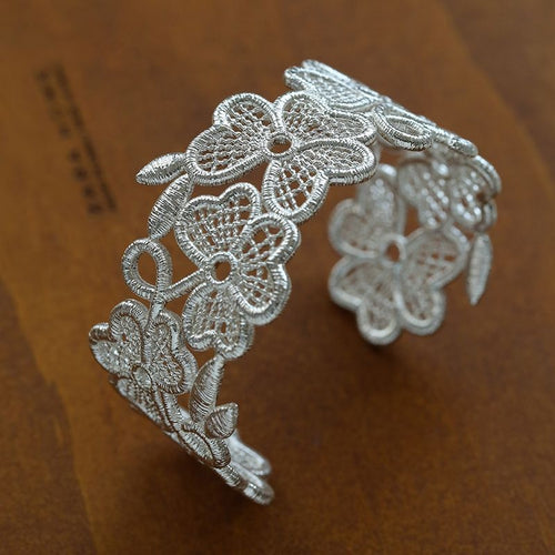 18K Gold Plated Copper Vintage Heart Flower Open Bangle For Women Light Luxury Jewelry
