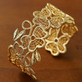 18K Gold Plated Copper Vintage Heart Flower Open Bangle For Women Light Luxury Jewelry view 4