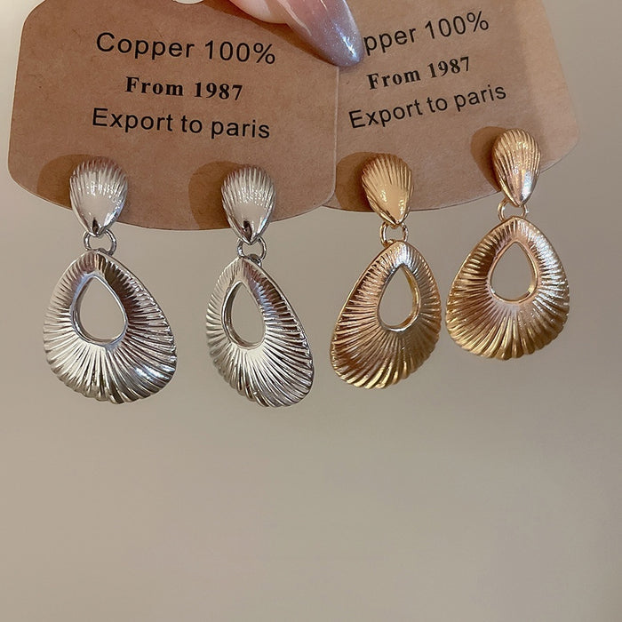 European Style Alloy Teardrop Textured Hollow Pendant Clip-on Earrings Fashion Statement Jewelry