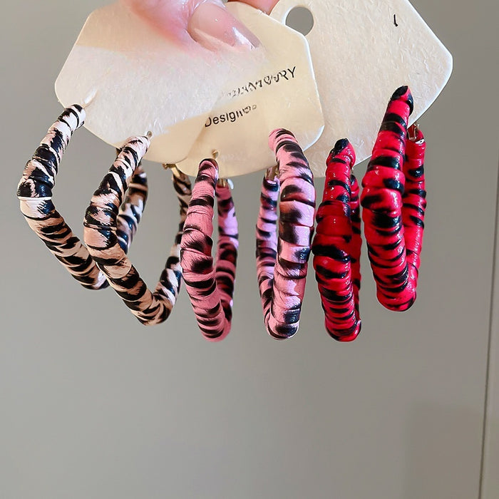 Retro American Leopard Print Faux Leather Wrapped Square Hoop Earrings For Women