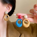 Caramel Resin Geometric Hoop Earrings With Silver Pins, Retro Hong Kong Style Oval Round Earrings view 1