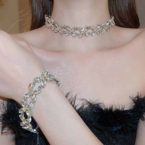 Light Luxury Alloy Waterdrop Crystal Heart Jewelry Set With Stud Earrings Bracelet Necklace