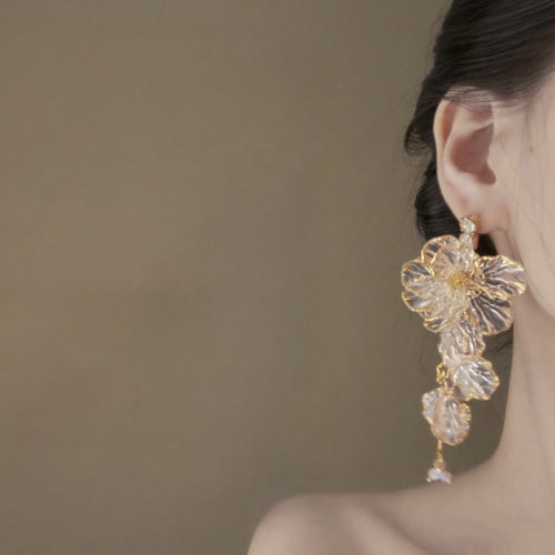 Acrylic Flower Petal Tassel Drop Earrings With Silver Needle Sweet Elegant Luxury Style Ear Jewelry