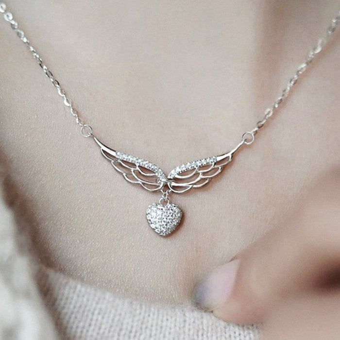 Korean Heart Pendant Necklace For Women, Angel Wing Elegant O Chain Niche Fashion Jewelry
