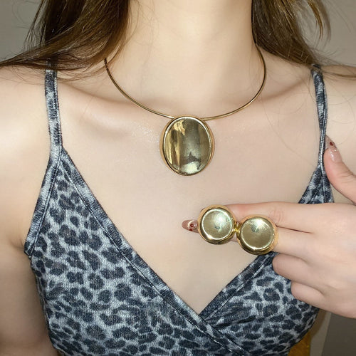 Western Metallic Oval Heart Stud Earrings And Necklace Jewelry Set, Minimalist Collarbone Chain For Women