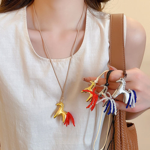 Casual Mixed Material Horse Crystal Tail Pendant Sweater Necklace, Minimalist Zodiac Clavicle Chain