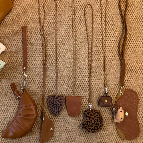 Maillard Style Leather Dachshund Bear Pendant Sunglasses Pouch Sweater Necklace