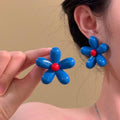 Sweet Resin Contrast Flower Stud Earrings With Silver Needle Posts For Women view 4