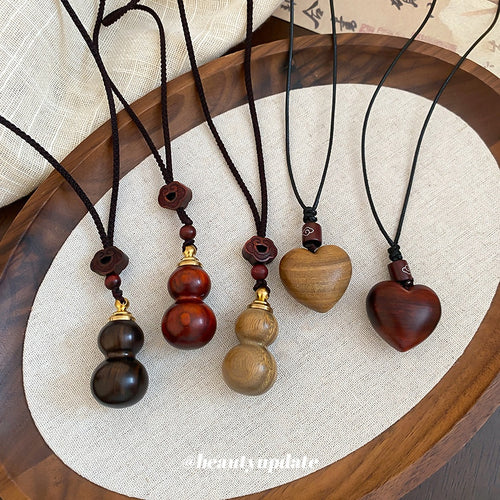 New Chinese Ethnic Style Wooden Heart Gourd Pendant Wax Cord Sweater Necklace For Women