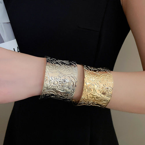 Western Style Floral Printed Metal Open Cuff Bangle Round Fashion Arm Bracelet