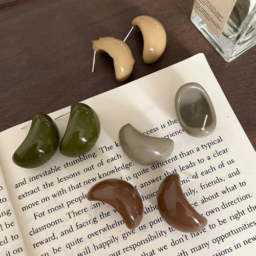Resin Geometric C Shape Round Bean Stud Earrings Minimalist Chic Commuter Jewelry For Women