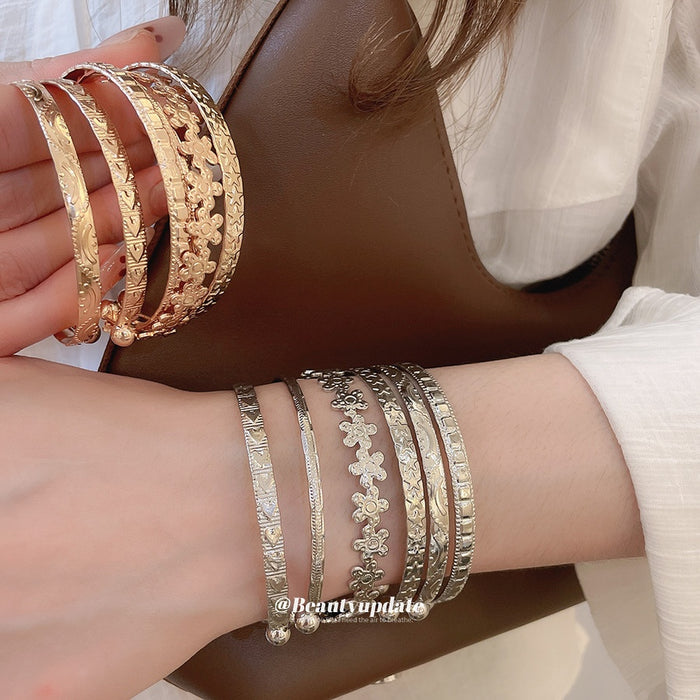 Fashion Plastic Open Cuff Bangle With Flower Star Geometric Charms High End European Style
