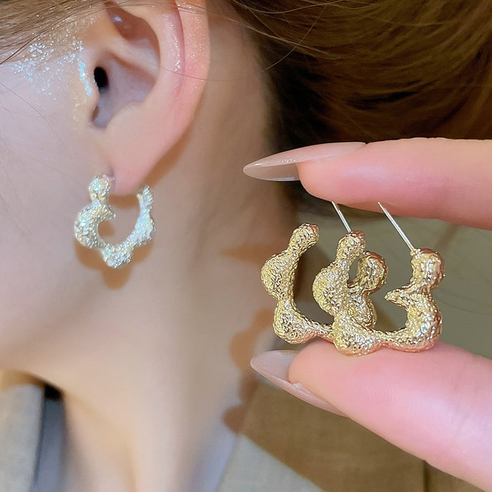 Modern Minimalist Metal Flower Wave Drop Earrings With Silver Pins For Women
