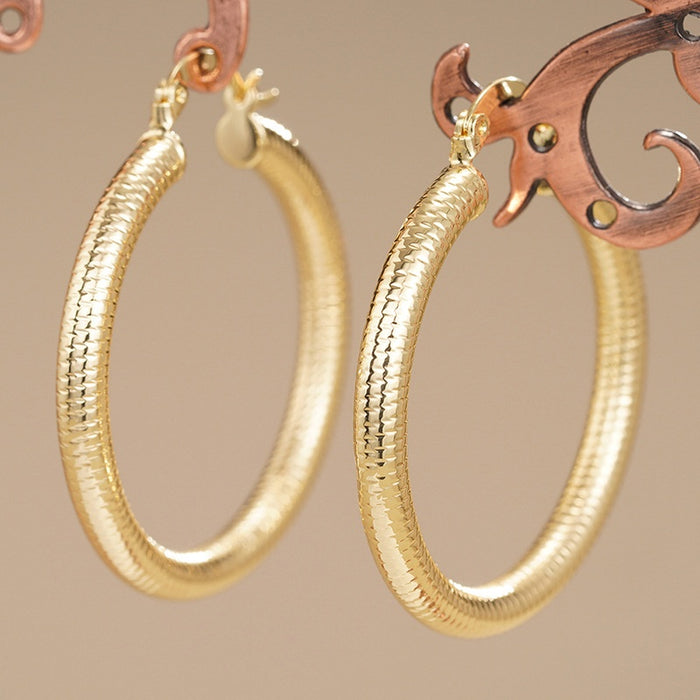 Middle East Export Ring Shaped 3D Textured Ear Cuffs For Women Light Luxury Trendy Jewelry Earrings