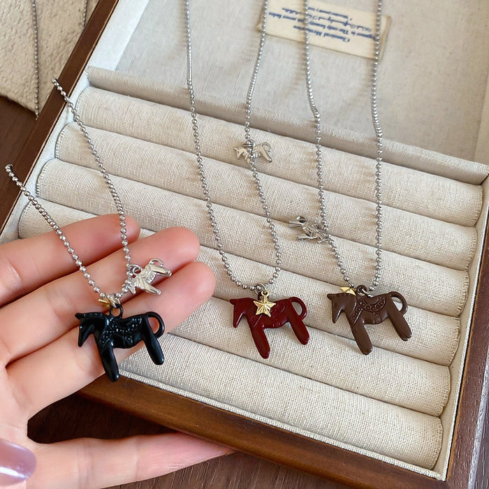 Light Luxury Alloy Pony Star Horseshoe Pendant Sweater Necklace For Women