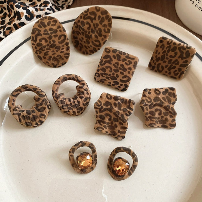Vintage Ethnic Leopard Print Flocked Fabric Geometric Pleated Pendant Drop Earrings