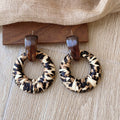 Maillard Style Resin Leather Leopard Print Geometric Round Pendant Drop Earrings view 2
