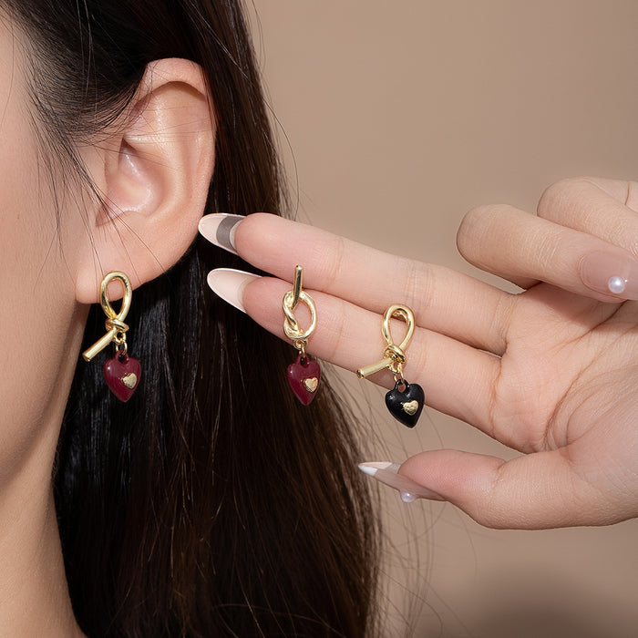 Korean Light Luxury Gold Alloy Knot Hoop Studs With Enamel Heart Charm Women's Fashion Earrings
