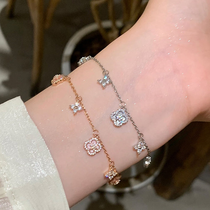 Sparkling Zircon Mother Of Pearl Four Leaf Flower Bangle French Vintage Light Luxury Jewelry