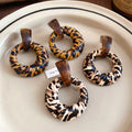 Maillard Style PU Leather Leopard Print Resin Geometric Round Pendant Drop Earrings for Women view 3