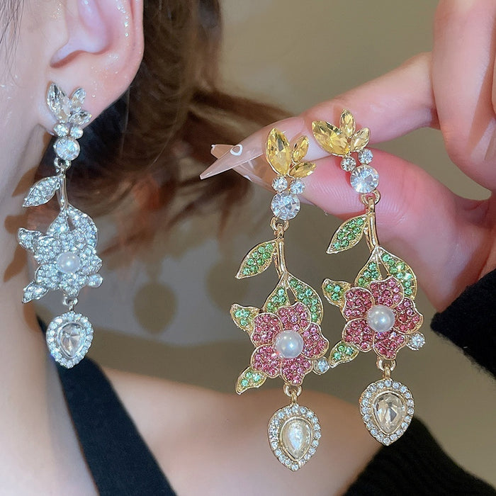 Light Luxury Alloy Flower Teardrop Rhinestone Drop Earrings With Silver Needle