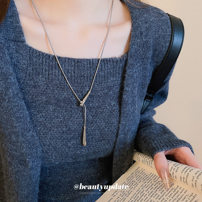 Copper Teardrop Pendant Sweater Necklace For Women, Minimalist Court Style Metal Choker