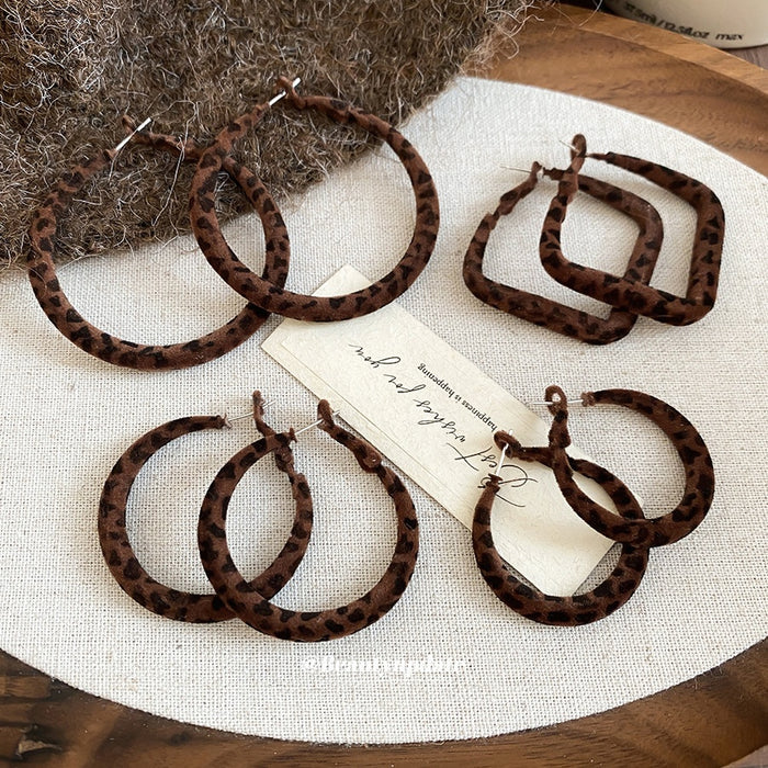 Vintage Flocked Fabric Leopard Print Geometric Pendant Hoop Earrings Maillard Style Women's Jewelry