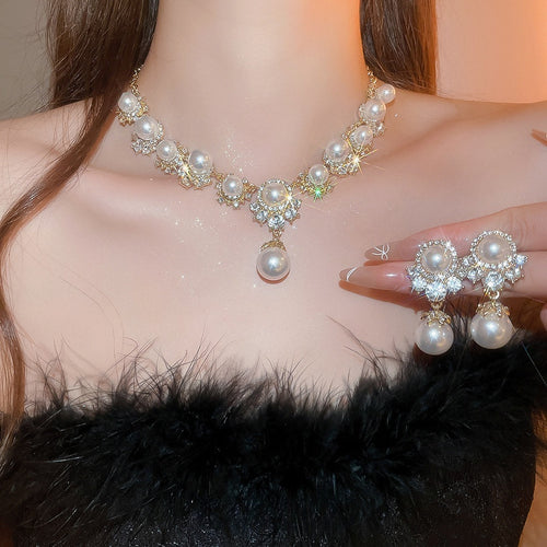 Court Style Faux Pearl Jewelry Set With Round Crystal Pendant Necklace And Silver Stud Earrings