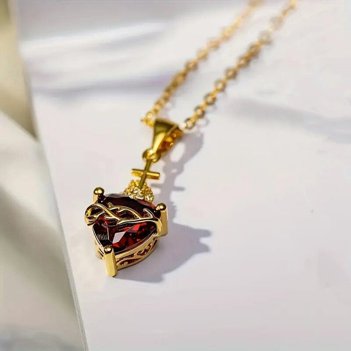 Luxury Thorn Heart Necklace For Women Romantic Faux Ruby Sweet Cool Style Jewelry