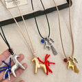 Alloy Stone Horseshoe Pony Tassel Pendant Adjustable Sweater Necklace Light Luxury Collarbone Chain view 2
