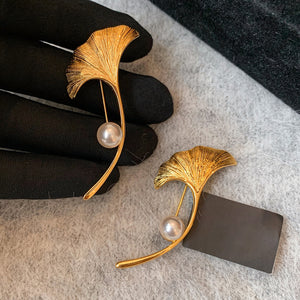 18K Gold Plated Copper Maple Leaf Pearl Brooch For Women, Minimalist European Style Pin