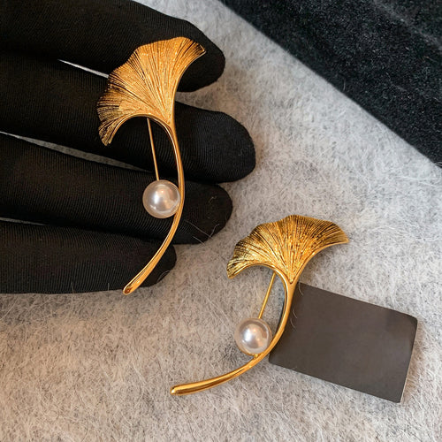 18K Gold Plated Copper Maple Leaf Pearl Brooch For Women, Minimalist European Style Pin