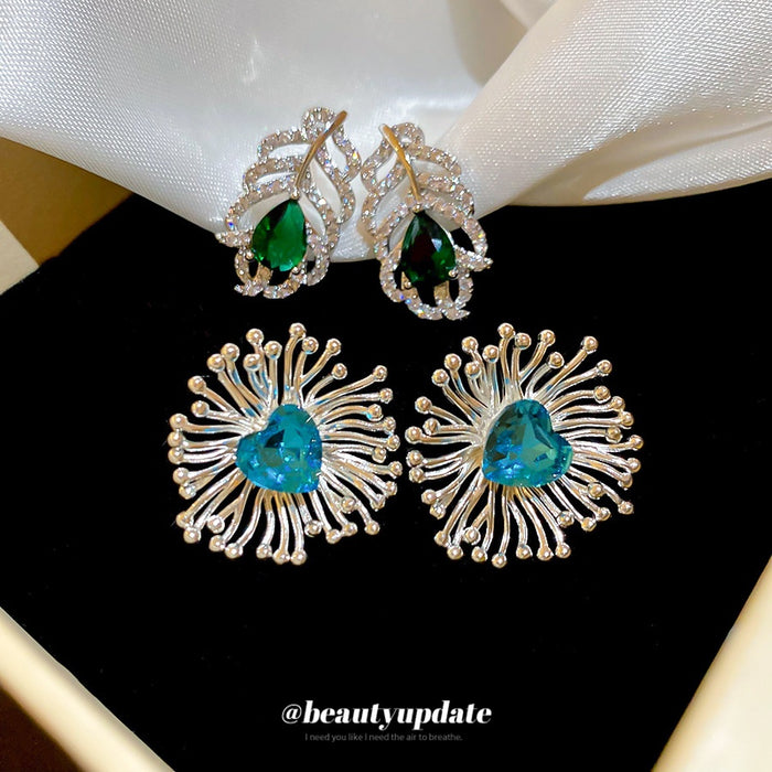 Light Luxury Copper Zircon Leaf Flower Teardrop Pendant Drop Earrings For Women