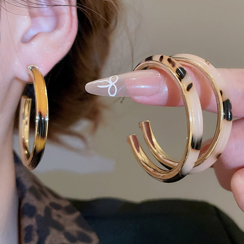 Acetate Leopard Print C Shape Hoop Earrings With Silver Pins, Retro Maillard Geometric Round Design