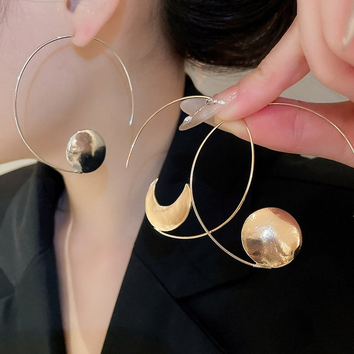 Alloy Asymmetric Geometric Circle Moon Hook Earrings For Women Minimalist Western Style