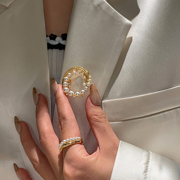 24K Gold Plated Faux Pearl And Sparkling Zircon Round Brooch, French Light Luxury Pin