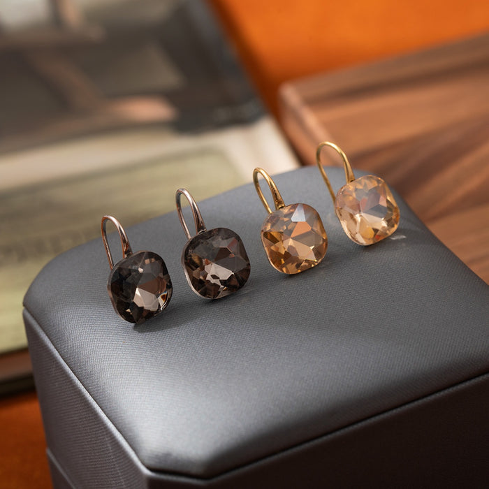 Elegant Light Luxury Oversized Square Crystal Rhinestone Alloy Hook Dangle Women's Fashion Earrings