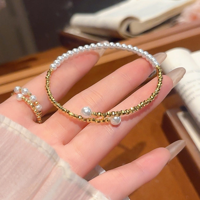 European American Minimalist Pearl Beaded Bangle With Round Ring Design For Women