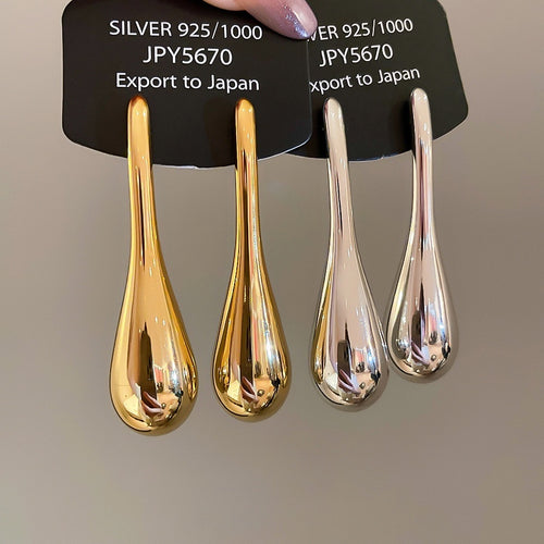 Minimalist European Metal Teardrop Drop Earrings With Silver Needle Glossy Pendant Design