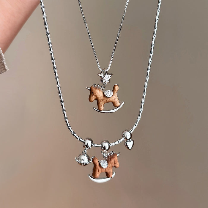 Light Luxury Copper Wooden Horse Heart Pendant Necklace For Women