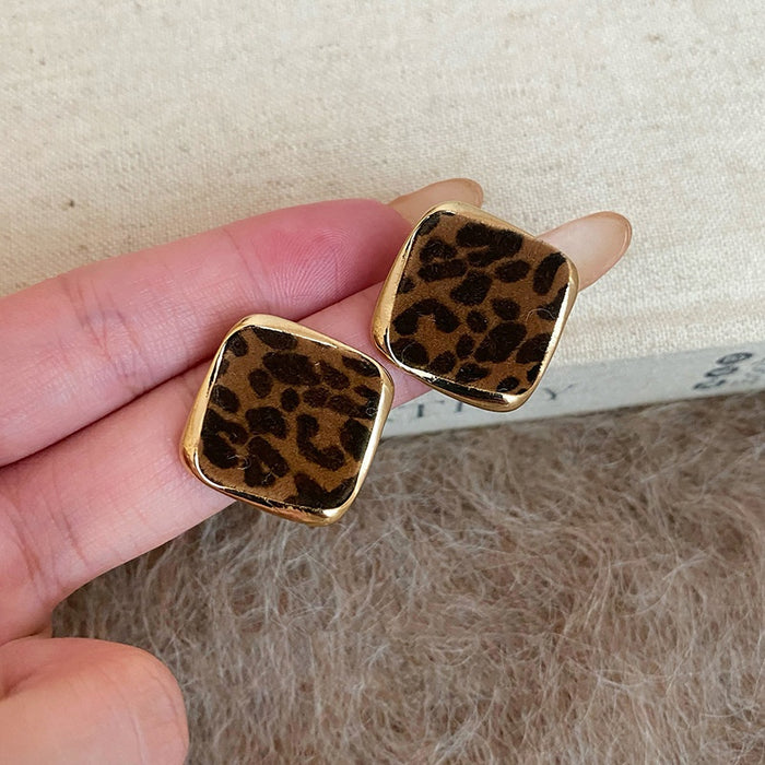 Acrylic Leopard Print Geometric Diamond Stud Earrings With Silver Posts Maillard Style