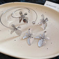 European Style Iron Metallic Flower Stud Earrings Ring Bracelet Choker Jewelry Set view 3