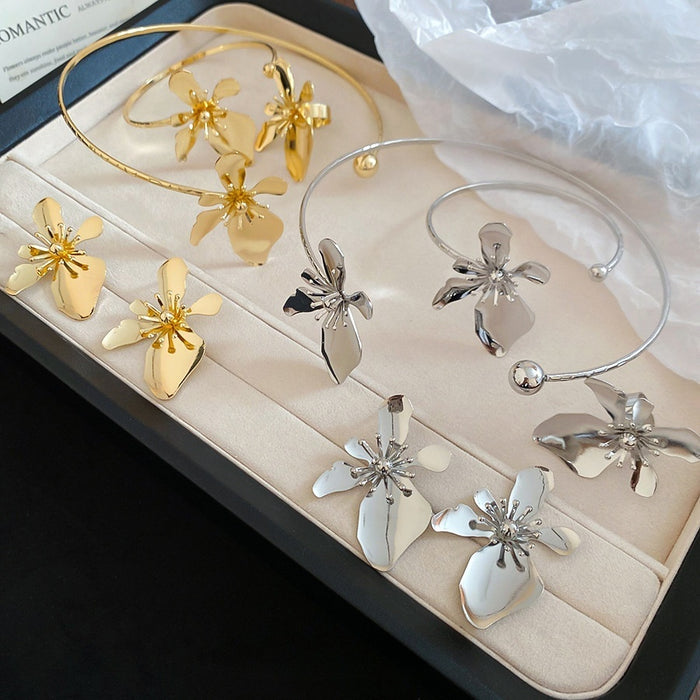 European Style Iron Metallic Flower Stud Earrings Ring Bracelet Choker Jewelry Set