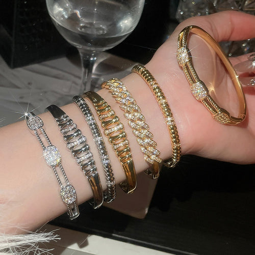 18K Gold Plated Copper Zircon Hollow Oval Clasp Bangle Light Luxury Designer Jewelry