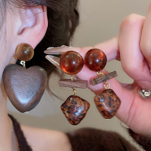 Wood Heart Tiger Eye Stud Earrings Vintage Maillard Light Luxury Women's Jewelry