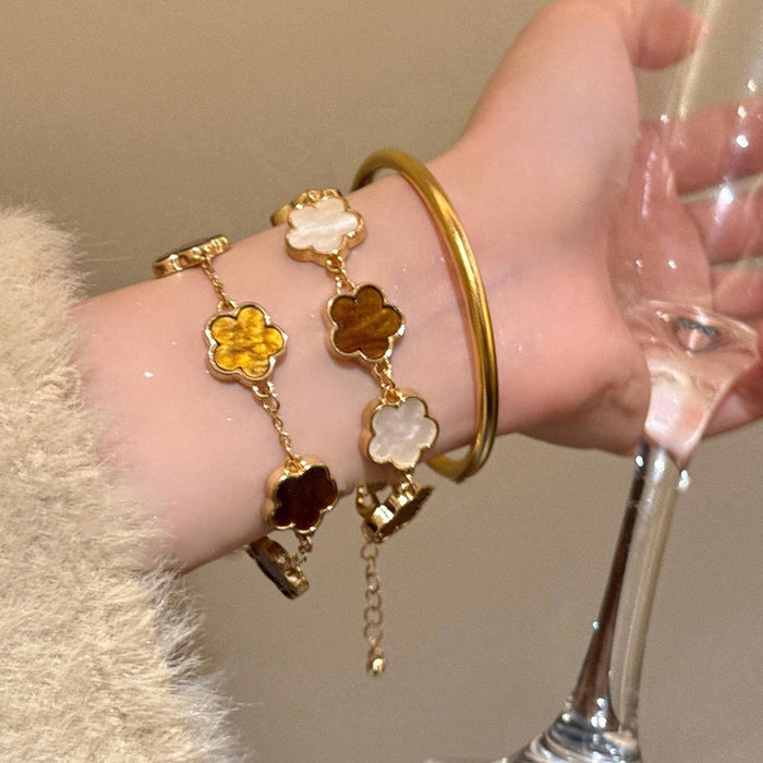 Vintage Enamel Flower Alloy Bangle For Women Elegant Light Luxury OL Fashion Bracelet