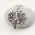 Metal Hollow Heart Floral Keychain Bag Charm Gift view 3