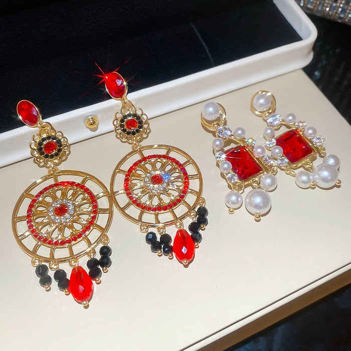 Vintage Court Style Faux Pearl Drop Earrings With Rhinestone Hollow Geometric Pendant